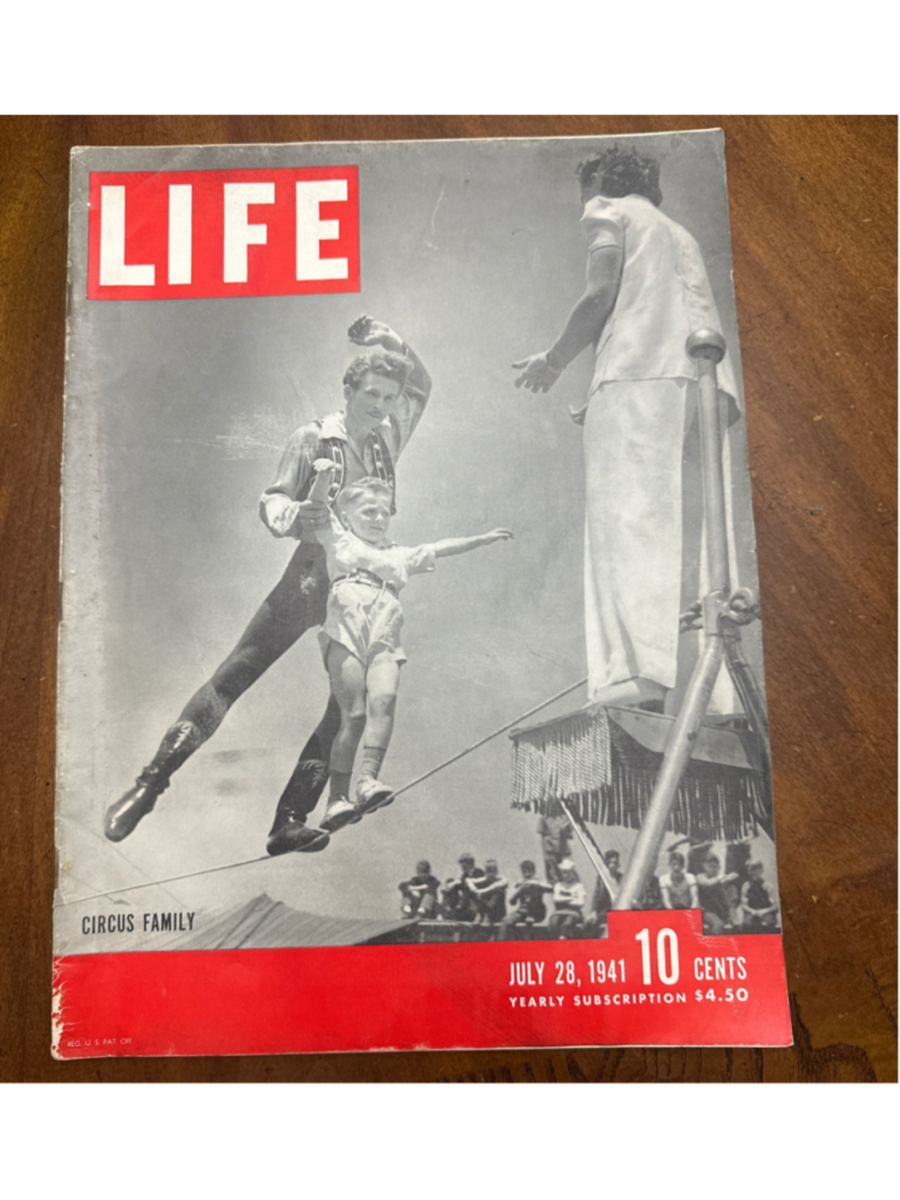 Vintage Life Magazine July 28 1941 Issue Red and White One Size